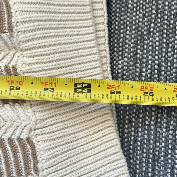 Christian Dior Cable Knit Sweater. Mens size Medium - Picture 12 of 12